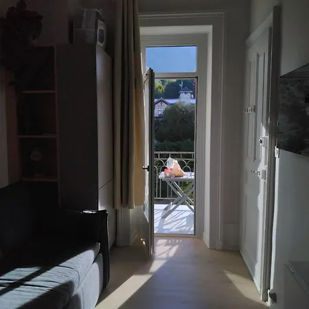 Confortable Avec Balcon A Apartmán